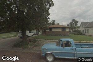 209 W 12th St, Ellis, KS 67637