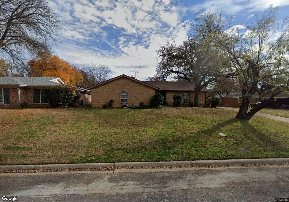 1724 Northridge Dr, Hurst, TX 76054 - photo 1