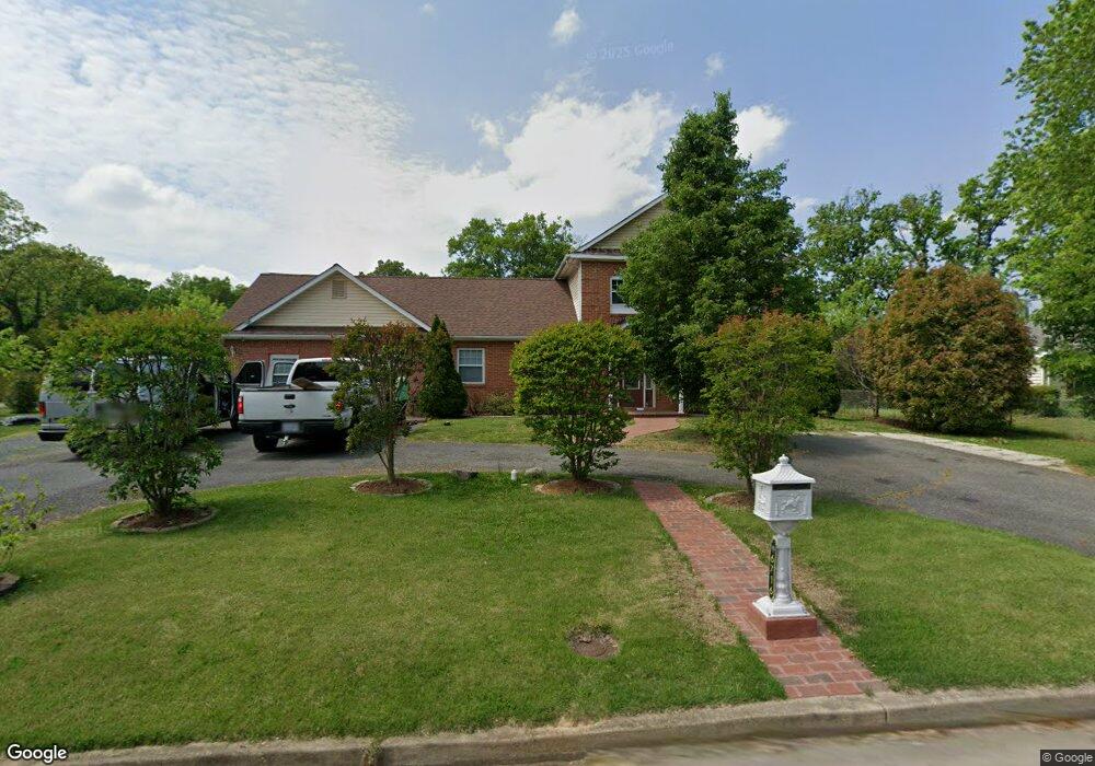 6716 Amlong Ave, Alexandria, VA 22306 - photo 1