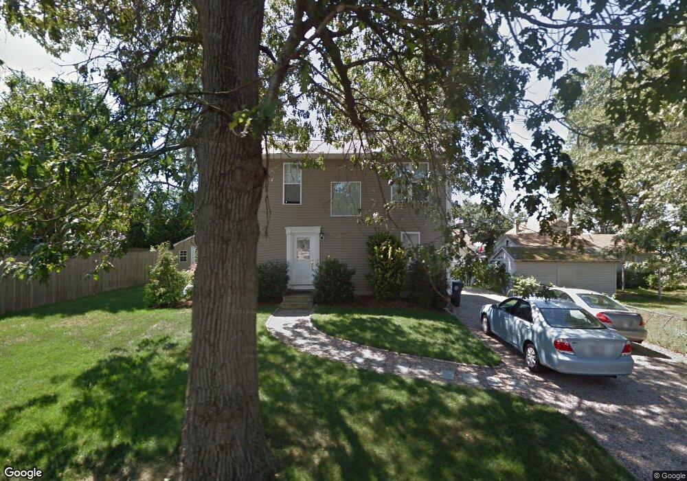 208 Ottawa Ave, Warwick, RI 02889 - photo 1