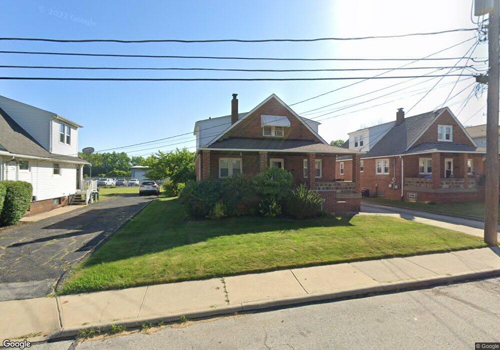 1375 Bellview St, Wickliffe, OH 44092 - photo 1