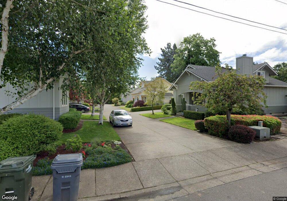 1385 Bogart Ln, Eugene, OR 97401 - photo 1