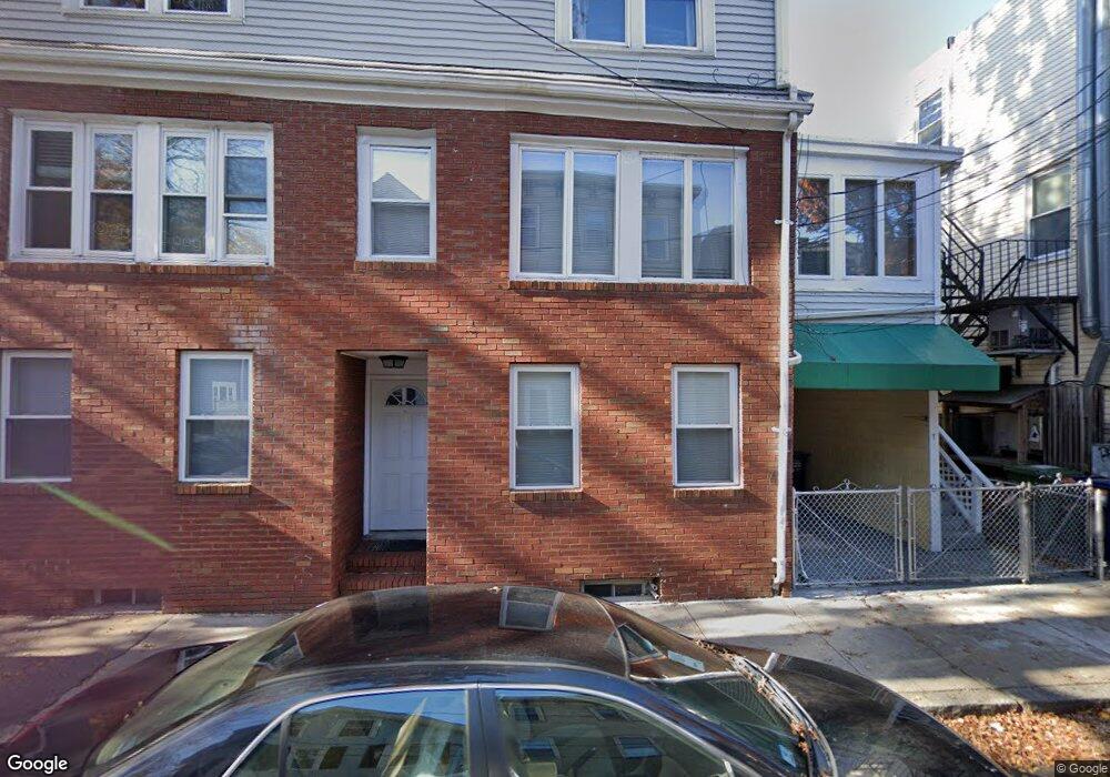 5 8th St, Cambridge, MA 02141 - photo 1