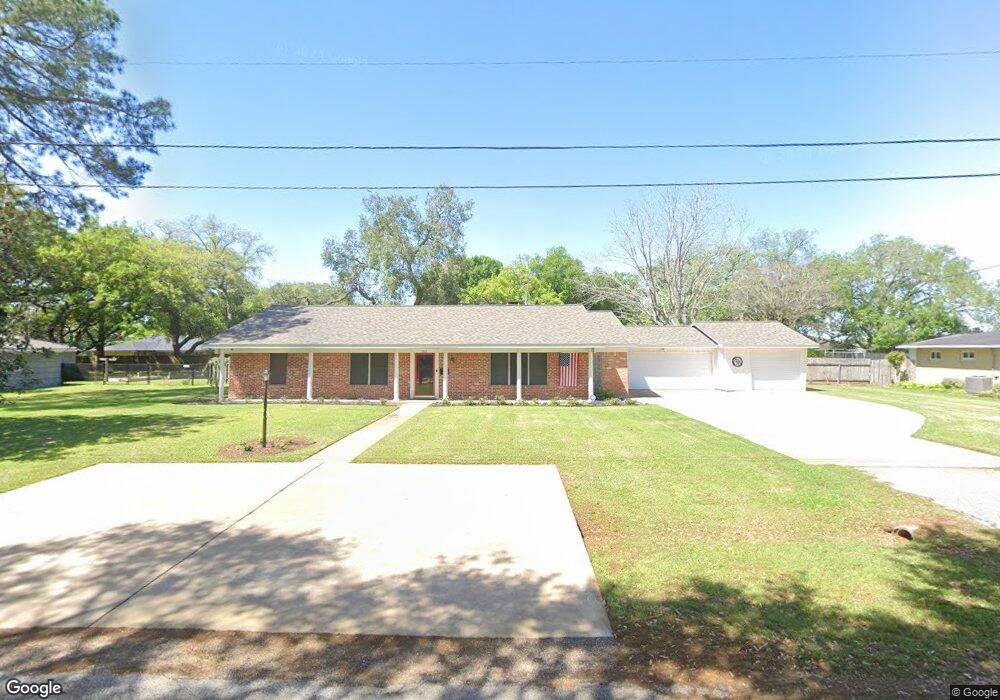 1912 Le Tulle Ave, Bay City, TX 77414 - photo 1