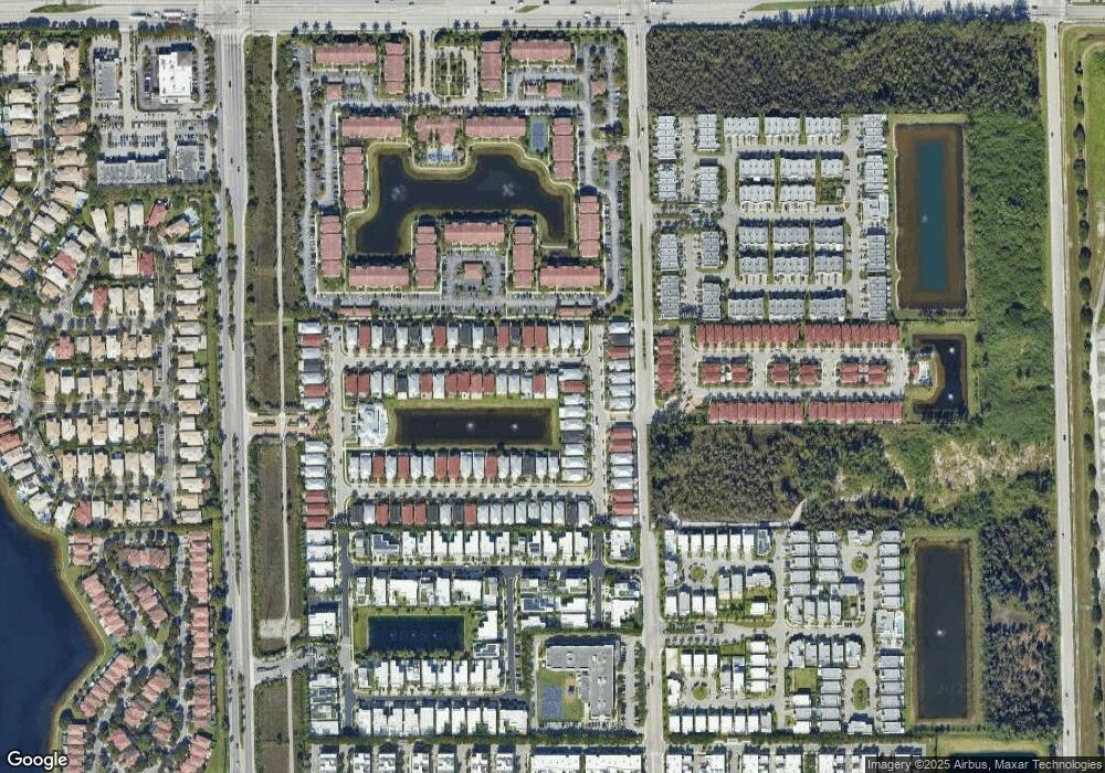 10424 NW 70th Ln, Doral, FL 33178 - photo 1