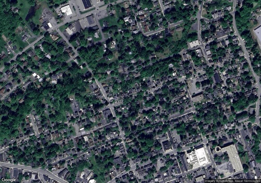 716 Scott St, Stroudsburg, PA 18360 - photo 1