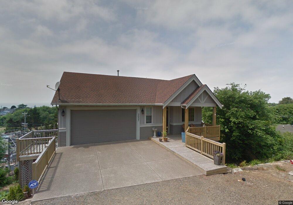 3039 SE Dune Ave unit Hamby House Apt, Lincoln City, OR 97367 - photo 1