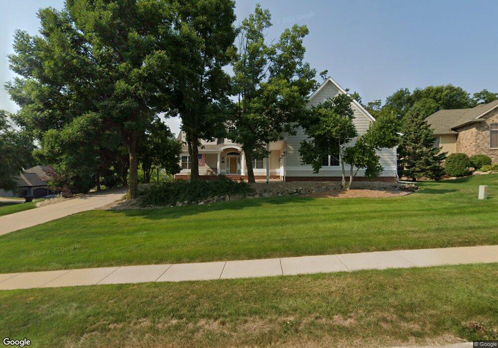 6707 Cedar View Ct NE, Cedar Rapids, IA 52411 - photo 1