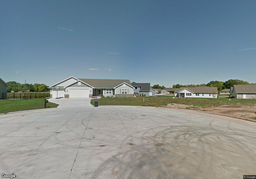 472 Barbie Ct, Appleton, WI 54915 - photo 1