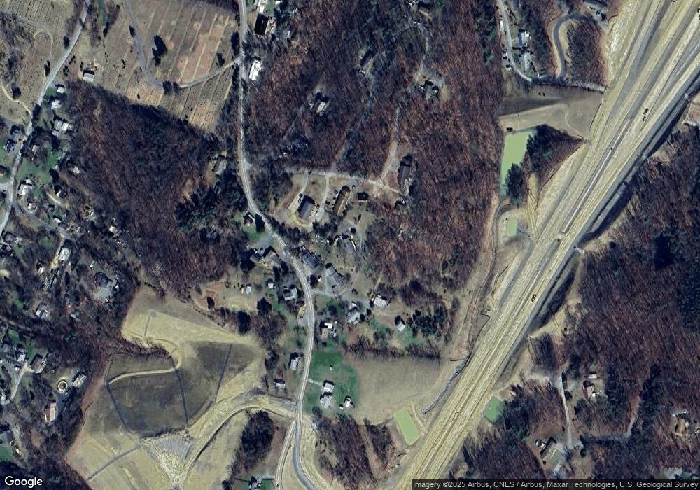 21 Erin Ln, Berkeley Springs, WV 25411 - photo 1