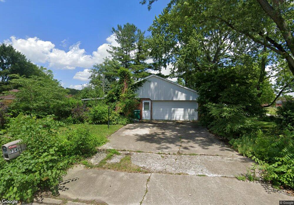 734 Meadow Ln, Plainfield, IN 46168 - photo 1