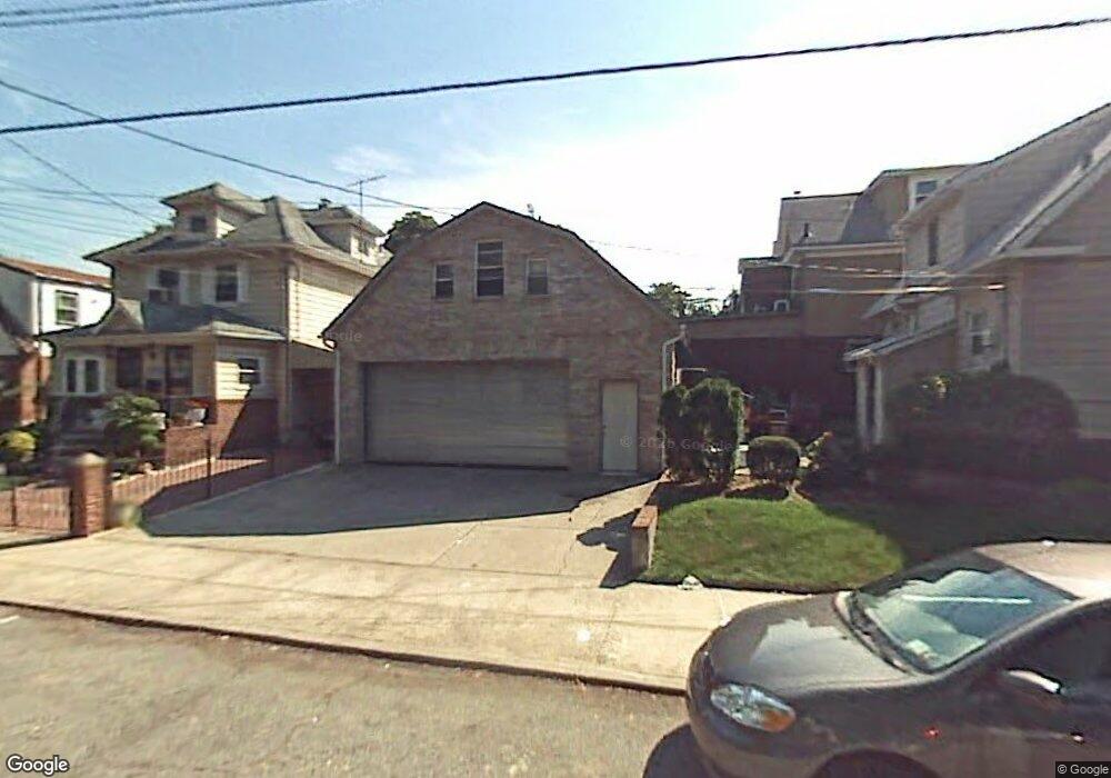 7601 164th St, Fresh Meadows, NY 11366 - photo 1