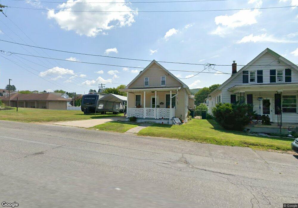 446 S 4th St, Lehighton, PA 18235 - photo 1