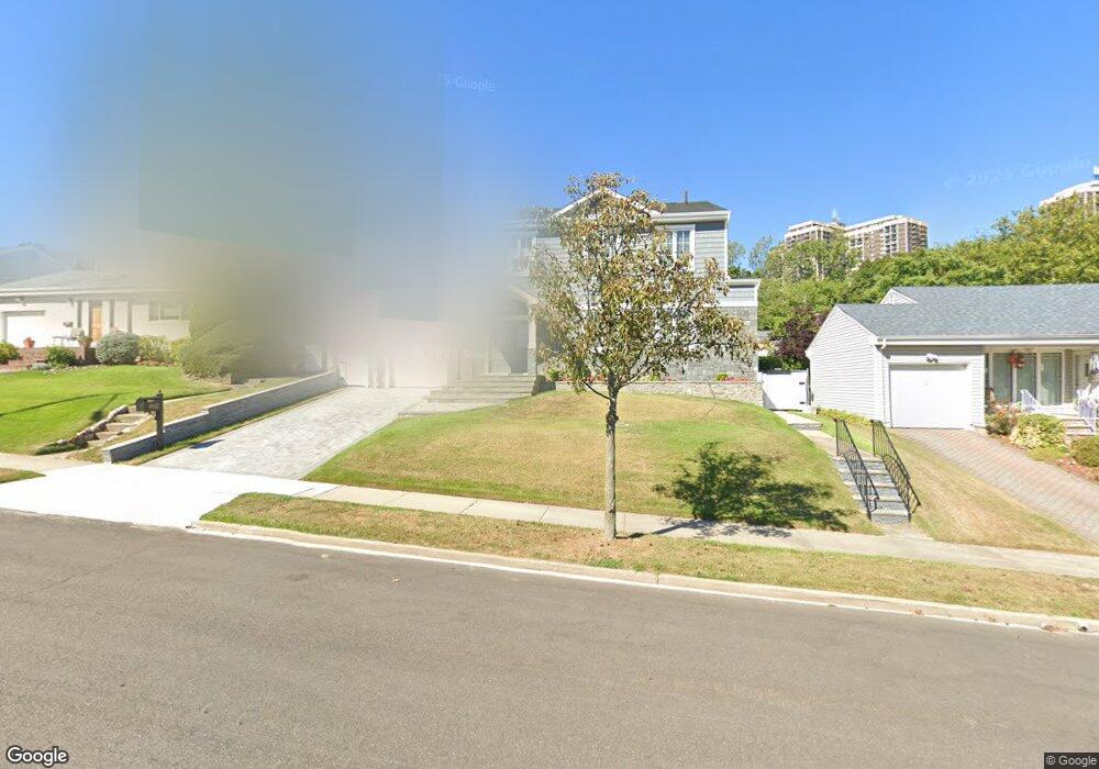 6945 266th St, Glen Oaks, NY 11004 - photo 1