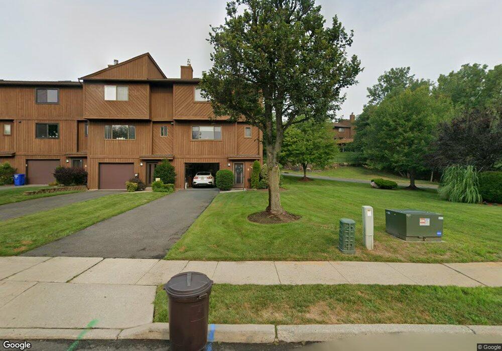 55 Metro Vista Dr, Hawthorne, NJ 07506 - photo 1