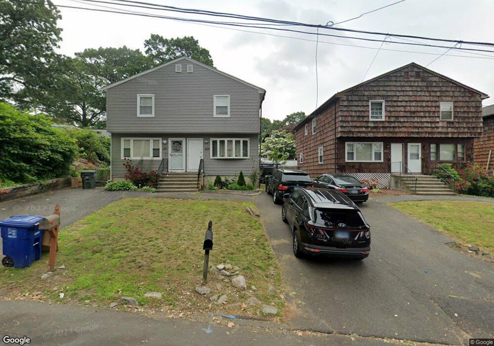 208 Robert St, Bridgeport, CT 06606 - photo 1