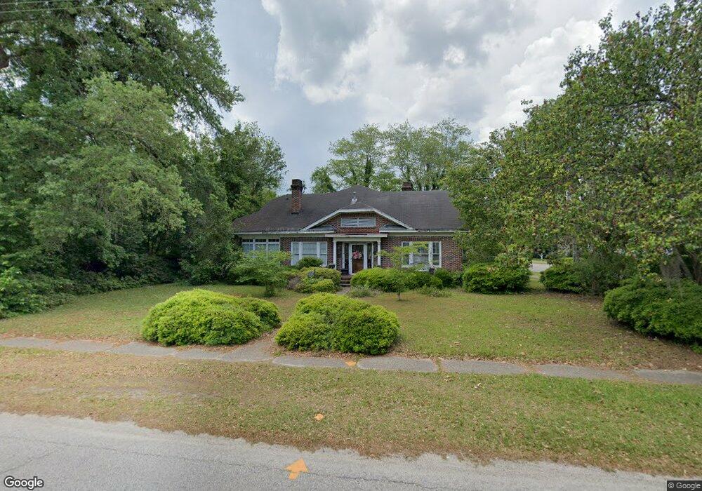 715 3rd Ave, Kingstree, SC 29556 - photo 1