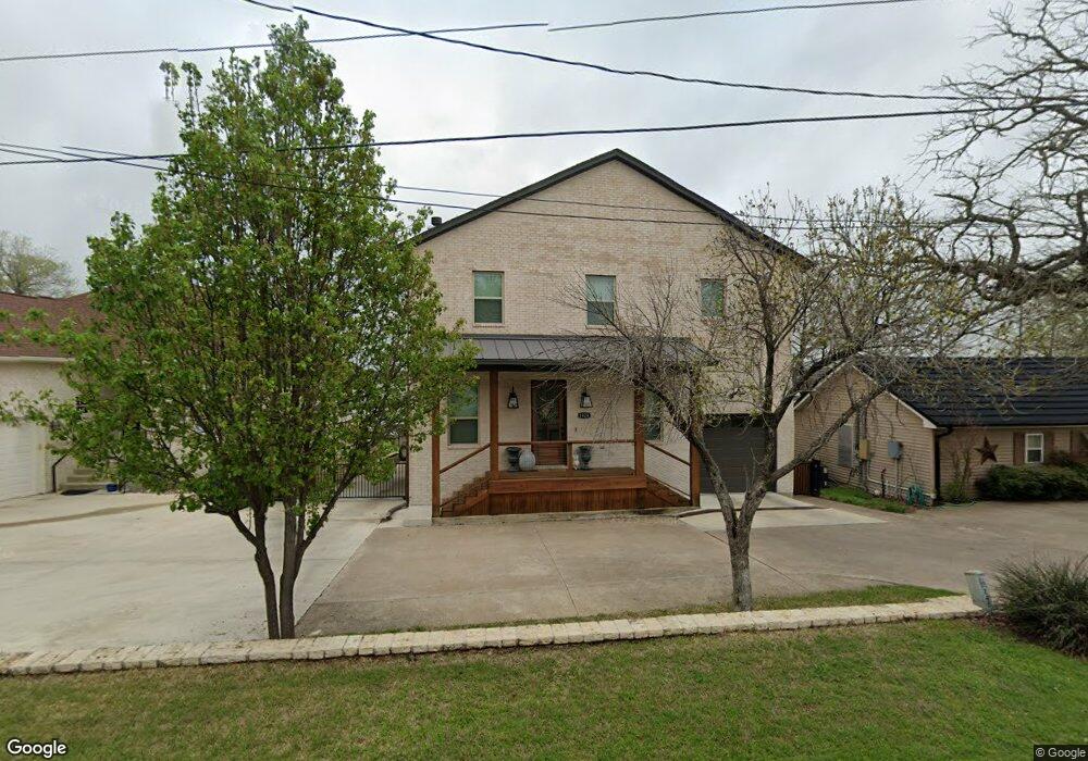 1024 W Lake Dr, Weatherford, TX 76087 - photo 1