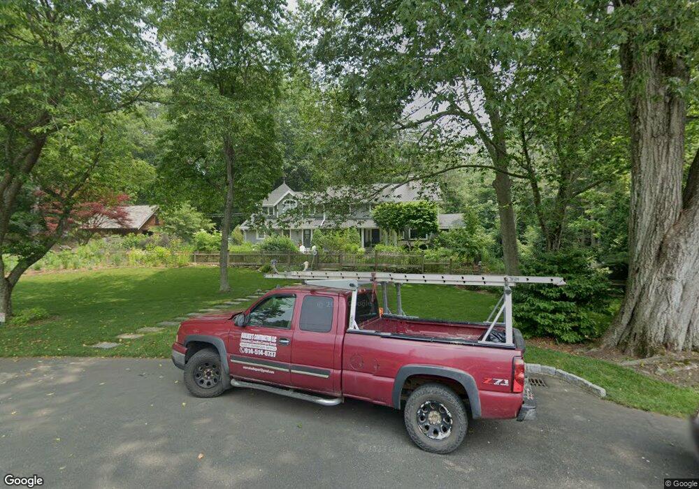 15 Queens Ln, Darien, CT 06820 - photo 1