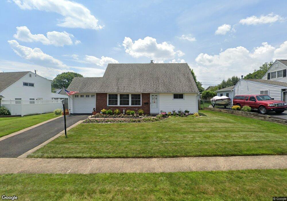 30 Crown Rd, Levittown, PA 19057 - photo 1