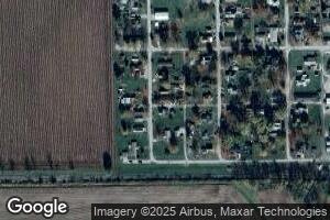134 Hawthorn St, Dana, IN 47847