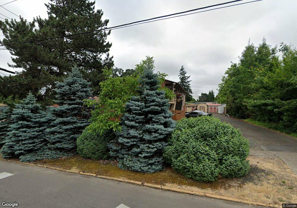 318 E 3rd St, Newberg, OR 97132 - photo 1