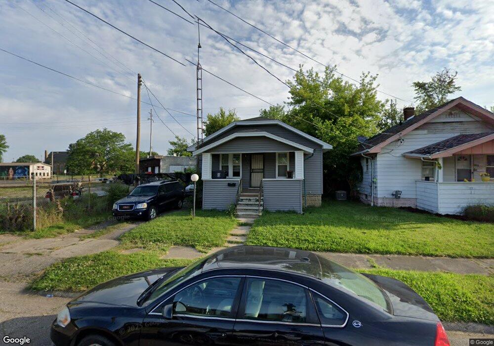 713 E Alma Ave, Flint, MI 48505 - photo 1