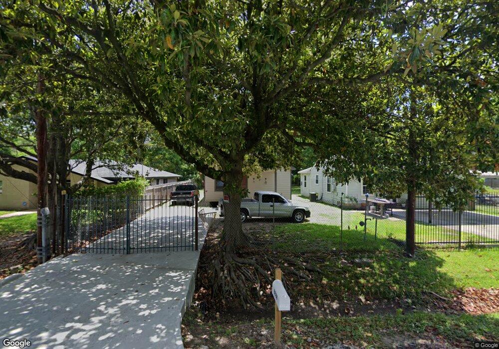 6318 Peachtree St, Houston, TX 77028 - photo 1