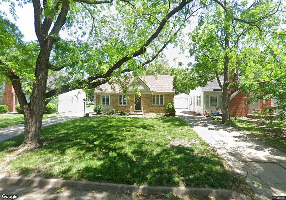 1940 SW Bowman Ct, Topeka, KS 66604 - photo 1