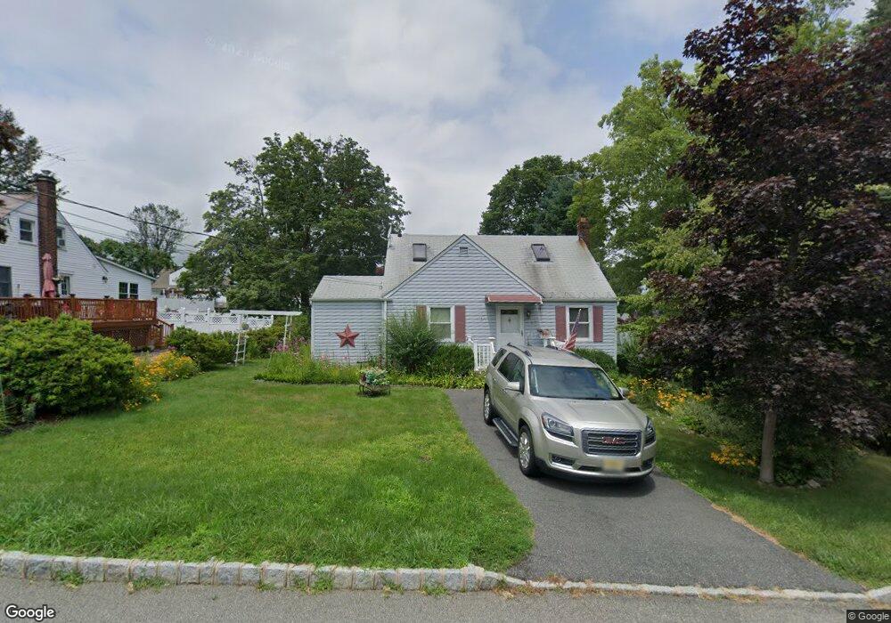 27 Everett Dr, Dover, NJ 07801 - photo 1