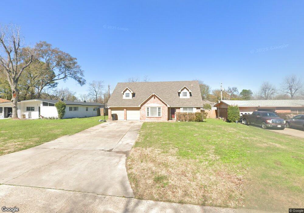 131 E Thornton Rd, Houston, TX 77022 - photo 1
