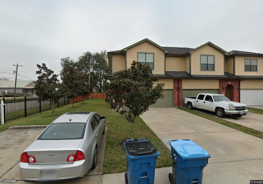 2028 Broadview Cir, Rosenberg, TX 77471 - photo 1