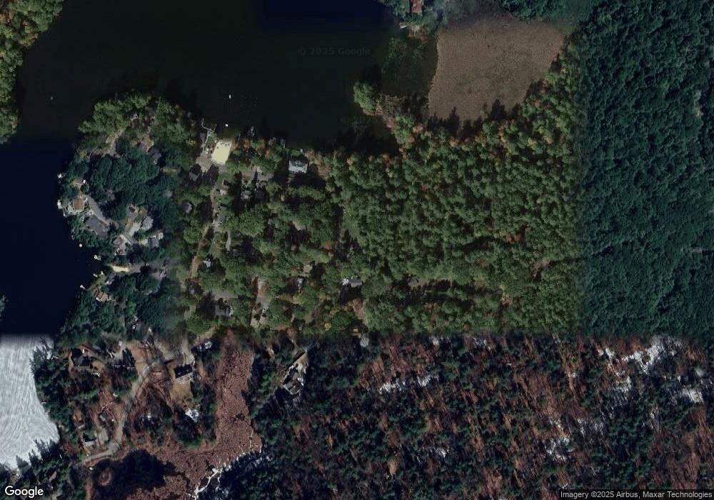 4 Hemlock Shore Dr, Atkinson, NH 03811 - photo 1