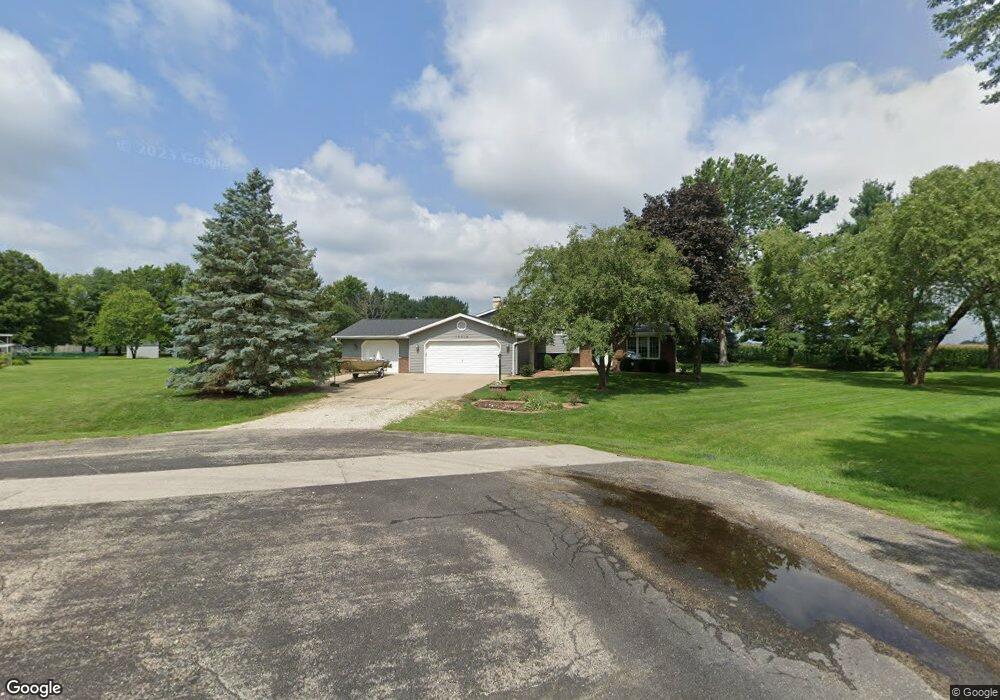 16215 N Lincoln Ct, Chillicothe, IL 61523 - photo 1