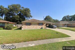 2418 Somerset Dr, New Orleans, LA 70131
