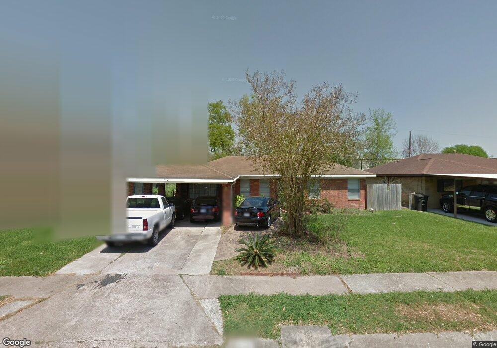 519 E Delz Dr, Houston, TX 77022 - photo 1