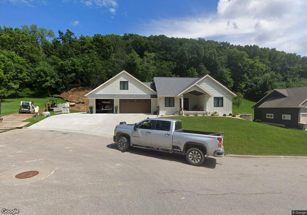 550 Red Apple Dr, La Crescent, MN 55947 - photo 1