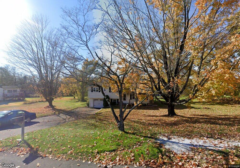 12 Knollcrest Dr, Brookfield, CT 06804 - photo 1