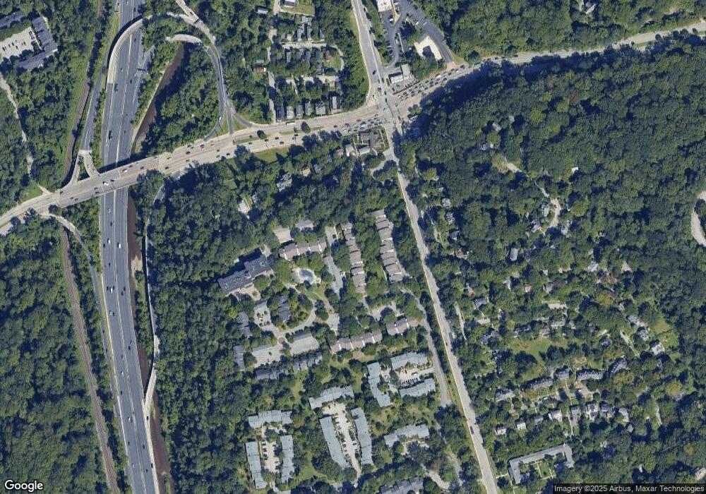 115 Cross Keys Rd unit R115C, Baltimore, MD 21210 - photo 1