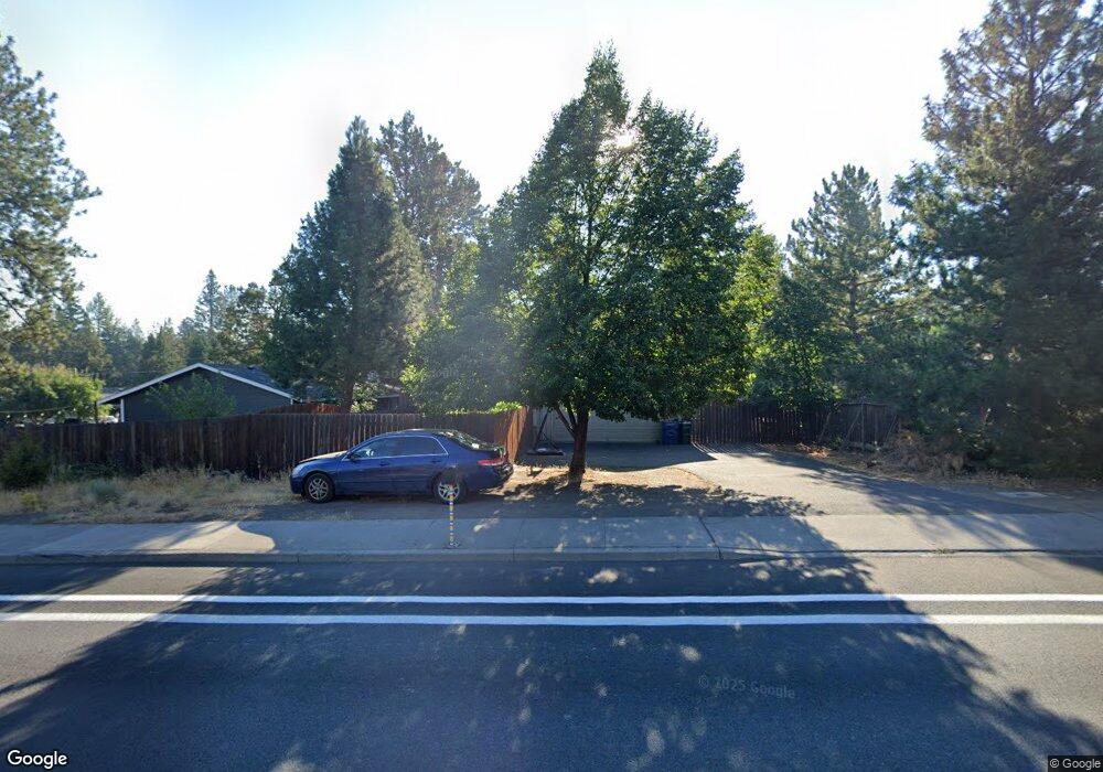 220 SE 15th St, Bend, OR 97702 - photo 1