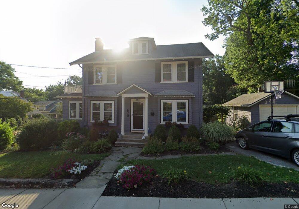 54 Upton Rd, Waltham, MA 02452 - photo 1