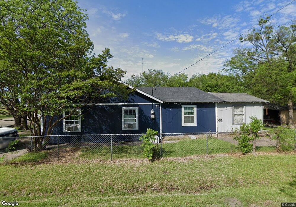208 Avenue E, Ennis, TX 75119 - photo 1