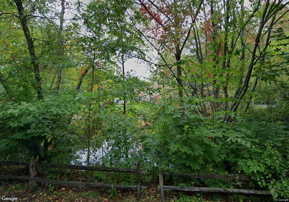 32 Tulip Tree Ln, Darien, CT 06820 - photo 1