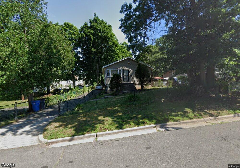 44 Pembroke St, Hartford, CT 06112 - photo 1