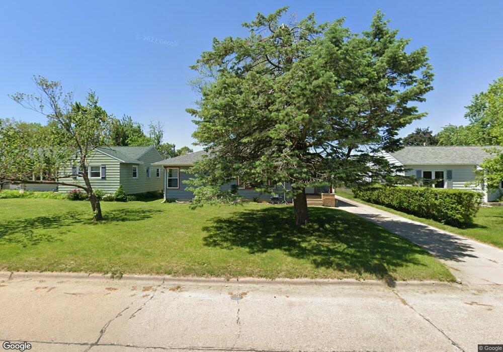 507 32nd St SE, Cedar Rapids, IA 52403 - photo 1