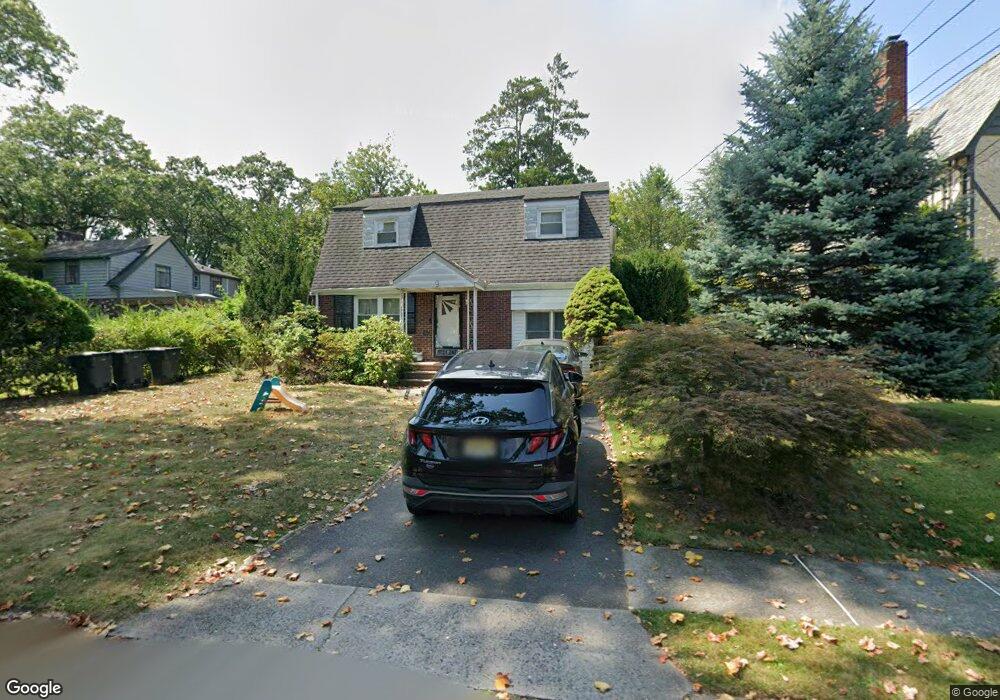 2 Trinity Ct, Bergenfield, NJ 07621 - photo 1