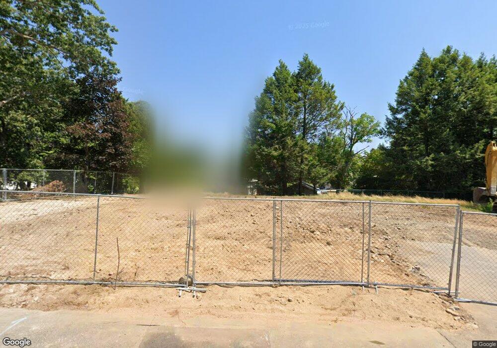 33 Pleasant St, Wellesley, MA 02482 - photo 1