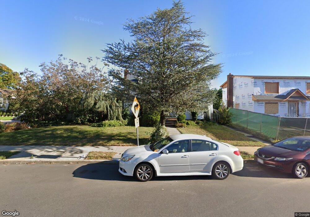 1200 Gavrin Blvd, Franklin Square, NY 11010 - photo 1