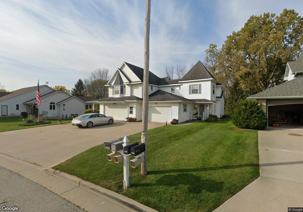 2583 N Millbrook Rd, Appleton, WI 54914 - photo 1