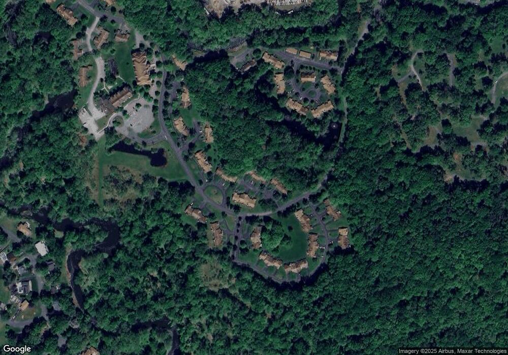 35 Village Dr, Stroudsburg, PA 18360 - photo 1